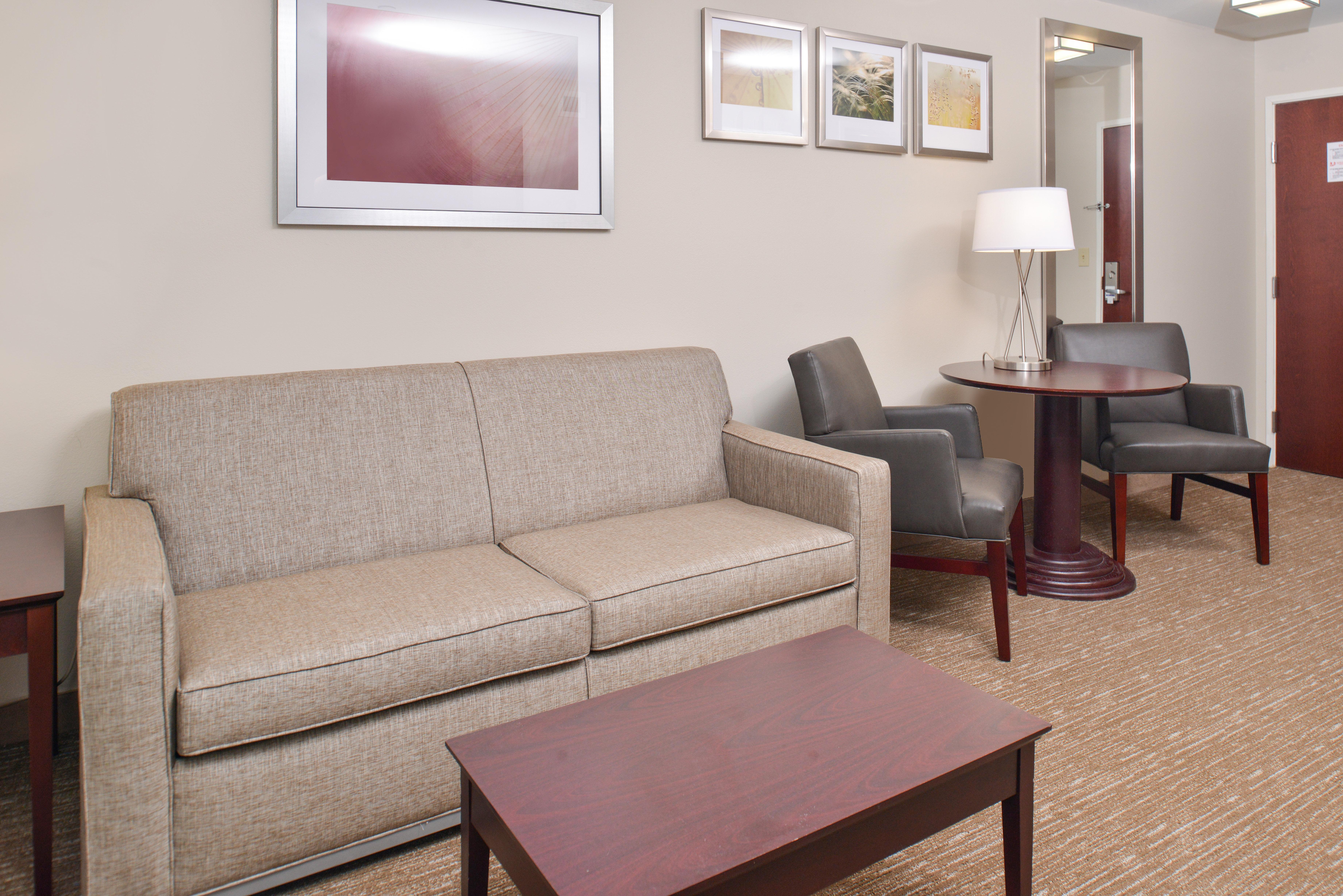 Holiday Inn Express Hotel & Suites Lafayette By Ihg Exterior photo