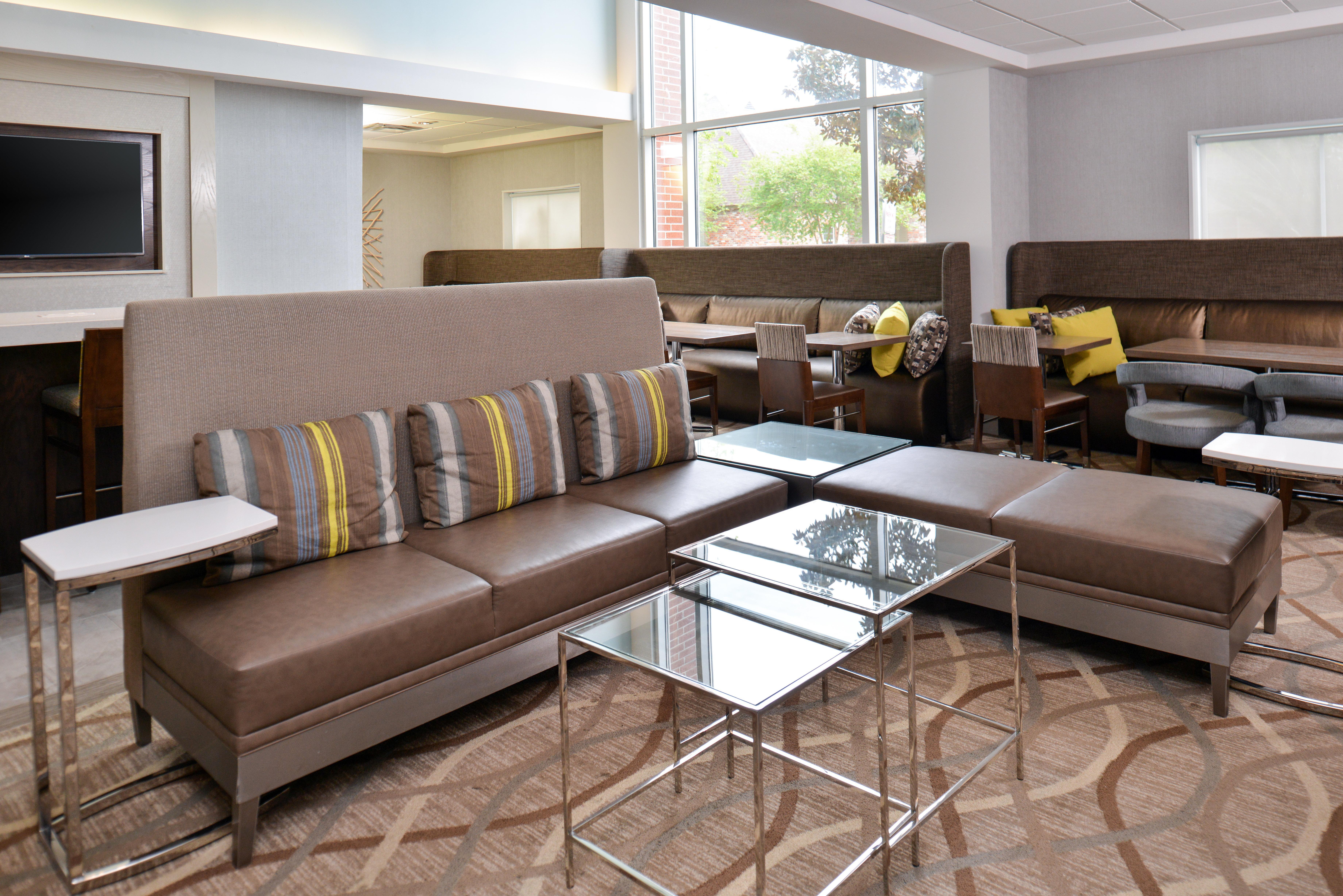 Holiday Inn Express Hotel & Suites Lafayette By Ihg Exterior photo