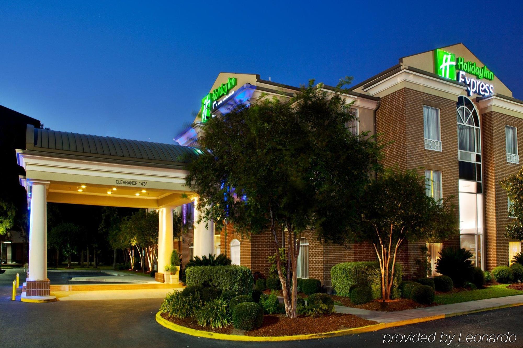 Holiday Inn Express Hotel & Suites Lafayette By Ihg Exterior photo